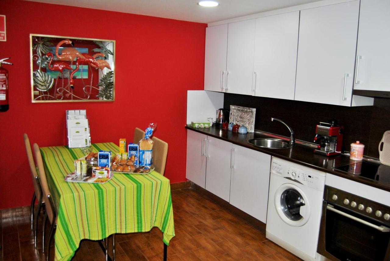 Apartamentos Deluxe Con Jacuzzi O Chimenea Love For Two Collado Mediano Bagian luar foto
